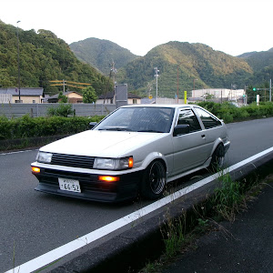 カローラレビン AE86