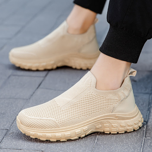 Title 5, Mens Flying Woven Breathable Casual and Lightw...