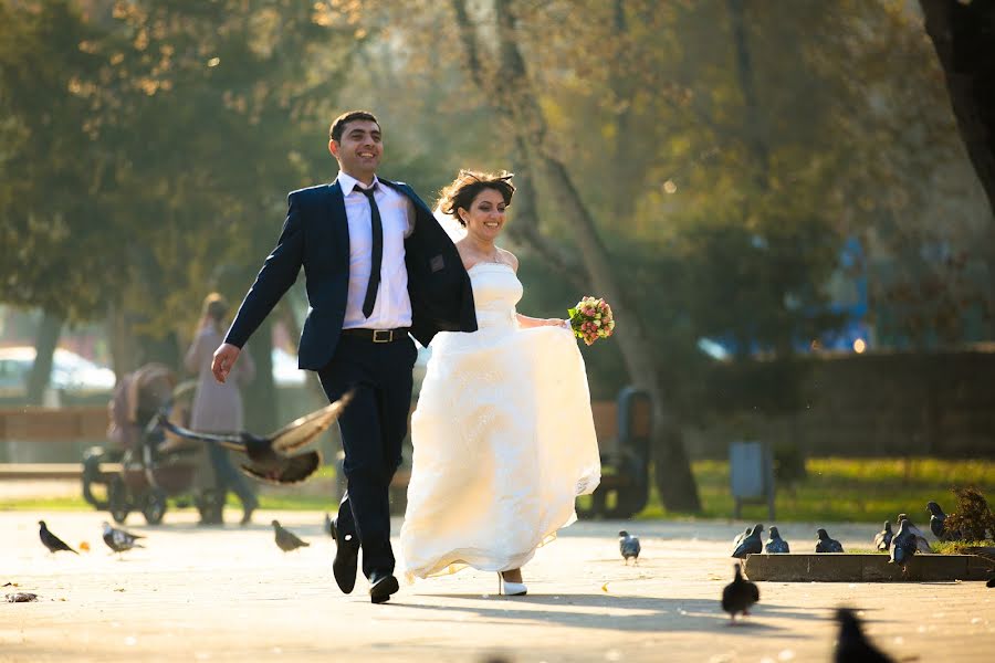 結婚式の写真家Suren Khachatryan (dvstudio)。2015 1月15日の写真