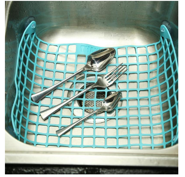 Filet de décongélation rapide pour viande et légumes. Dégel instantané. Gadget de cuisine pratique pour une décongélation rapide.