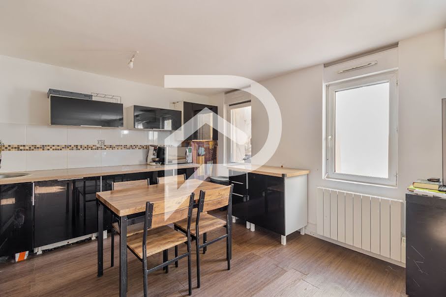 Vente maison 4 pièces 69 m² à Marseille 3ème (13003), 174 000 €