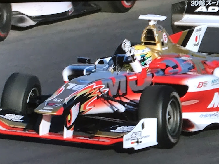 今日から俺は反逆者さんが投稿したスーパーフォーミュラ最終戦・チャンピオン決定・無限に関するカスタム事例の投稿画像2枚目