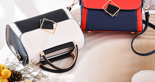 Title 6, Eenvoudige schuine crossbodytas voor dames, ide...