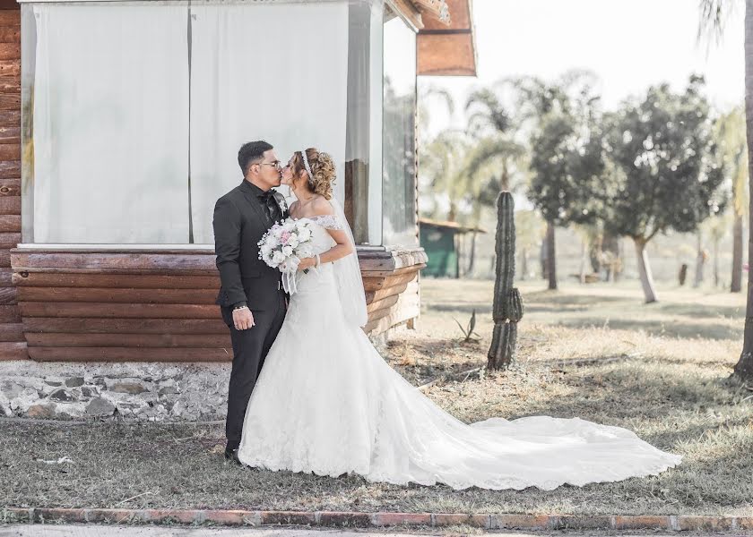 Fotografo di matrimoni Jorge Alcalá Luna (jorgealcalafoto). Foto del 27 aprile 2019