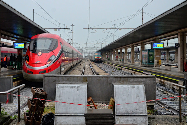 i binari lo sono per i treni di GVatterioni