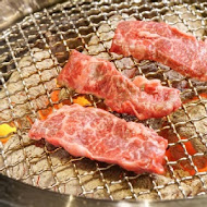 碳佐麻里燒肉和食