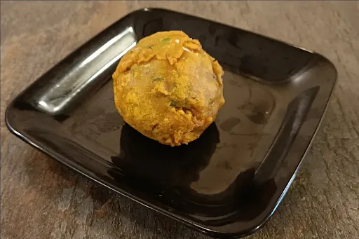 MP Aloo Bonda [2 Pieces]