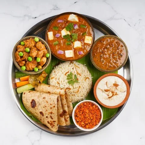 Kadhai Paneer Deluxe Thali