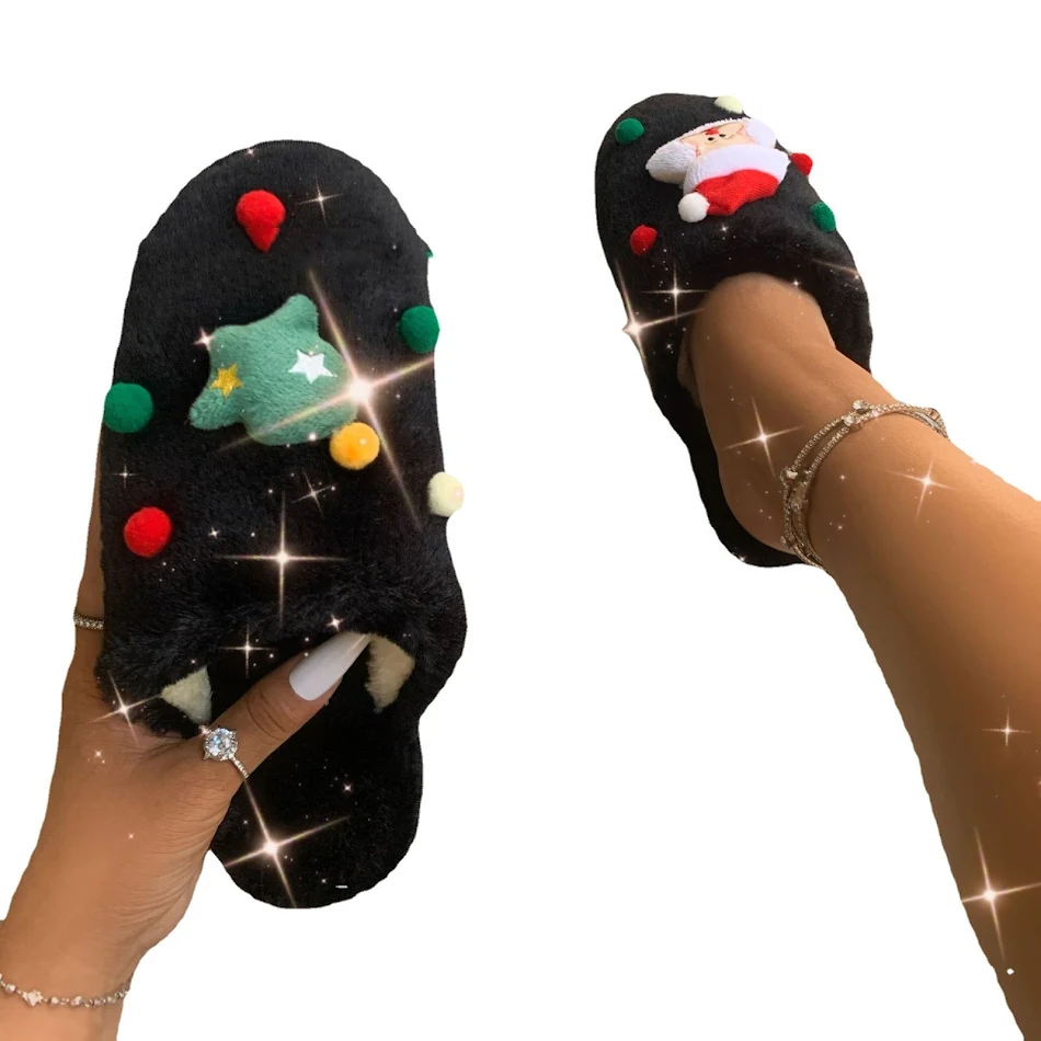 Pantoufles de Noël Chaudes avec Sac, plates et confortables. Parfaites pour se détendre à la maison et pour offrir. Gardez vos pieds au chaud.