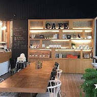 橙黃橘綠咖啡廳 EarlyWinter Cafe