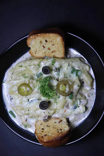 Alfredo [White Cheese Sauce]Chicken