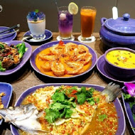 NARA Thai Cuisine 泰式料理(中友店)