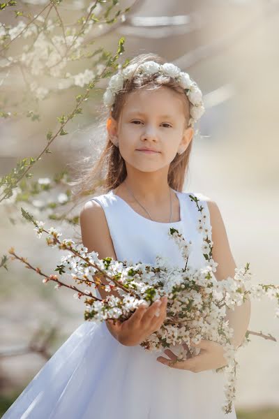 Wedding photographer Alena Budkovskaya (hempen). Photo of 18 May 2020