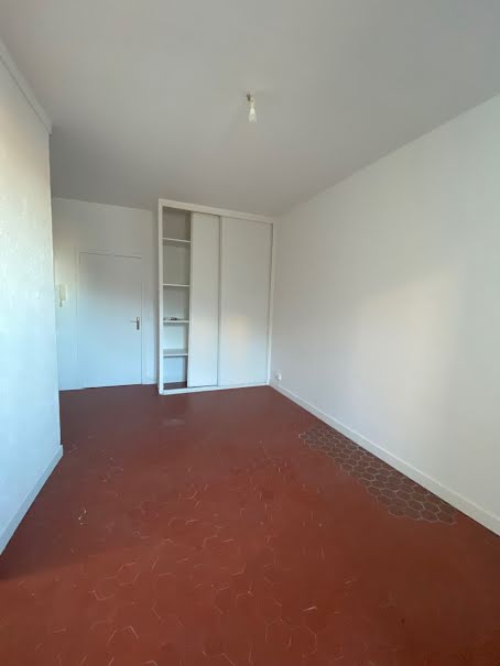 Location  appartement 1 pièce 22 m² à La Farlède (83210), 400 €