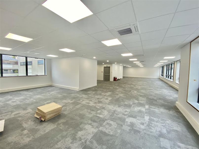 Location  locaux professionnels  603 m² à Boulogne-Billancourt (92100), 18 090 €