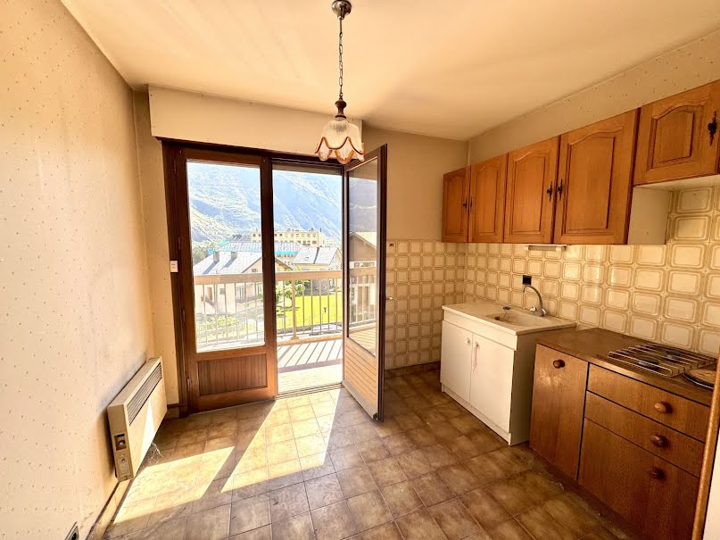 Vente appartement 2 pièces 48 m² à Saint-Jean-de-Maurienne (73300), 102 000 €