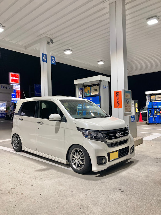 N-WGN カスタムの低そうで低くない本当に低くない車・ノーマル車に関するカスタム事例の投稿画像1枚目
