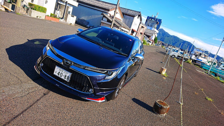 カローラツーリングの👍️いいね&コメント&フォローありがとうございます。😄😄・フォロワー様からのいいね👍️に感謝・フォロワー様でない方からのいいね👍️に感謝に関するカスタム事例の投稿画像1枚目