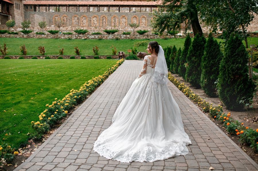 Fotograf ślubny Sergey Mikhnenko (sergnovo). Zdjęcie z 30 września 2019