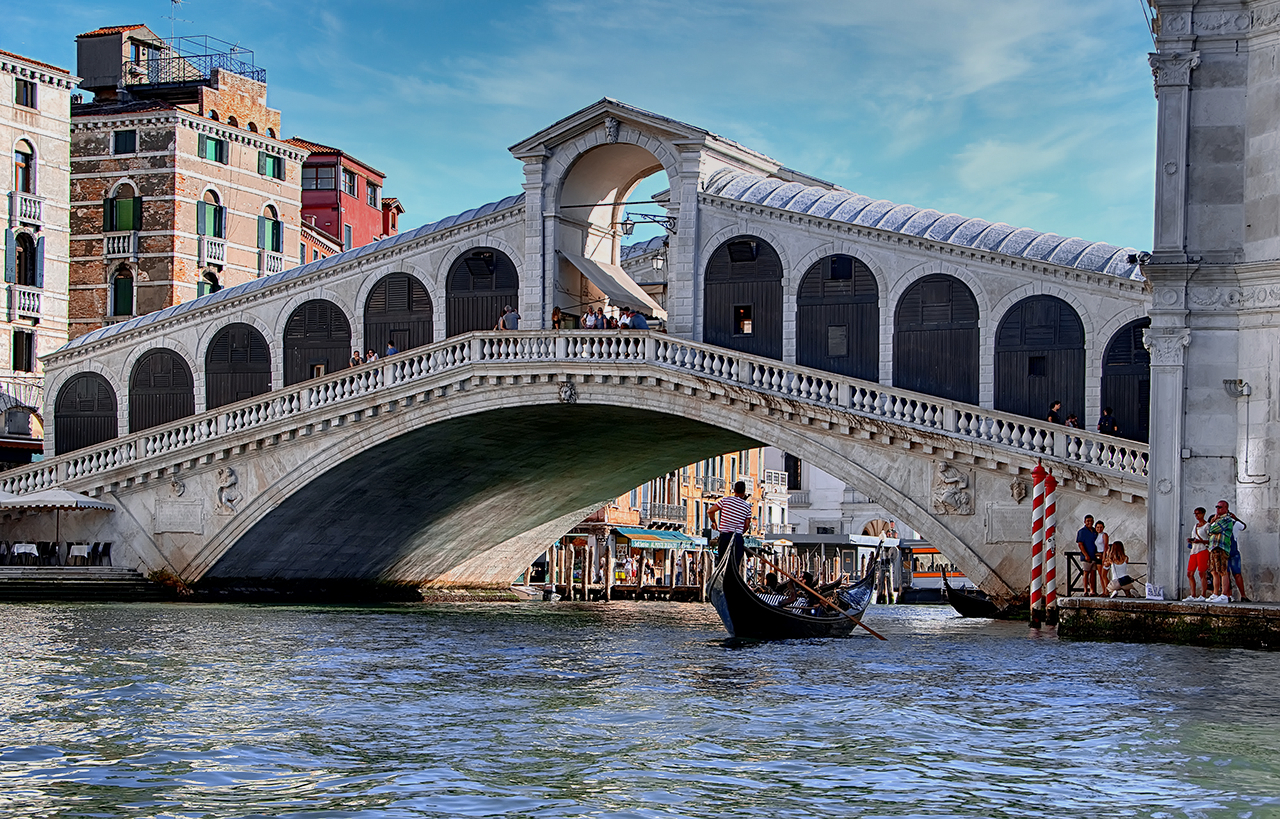 In gondola a Venezia di 6x6