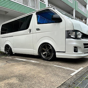 ハイエースバン KDH200V