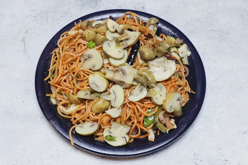 Veg Mushroom Noodles