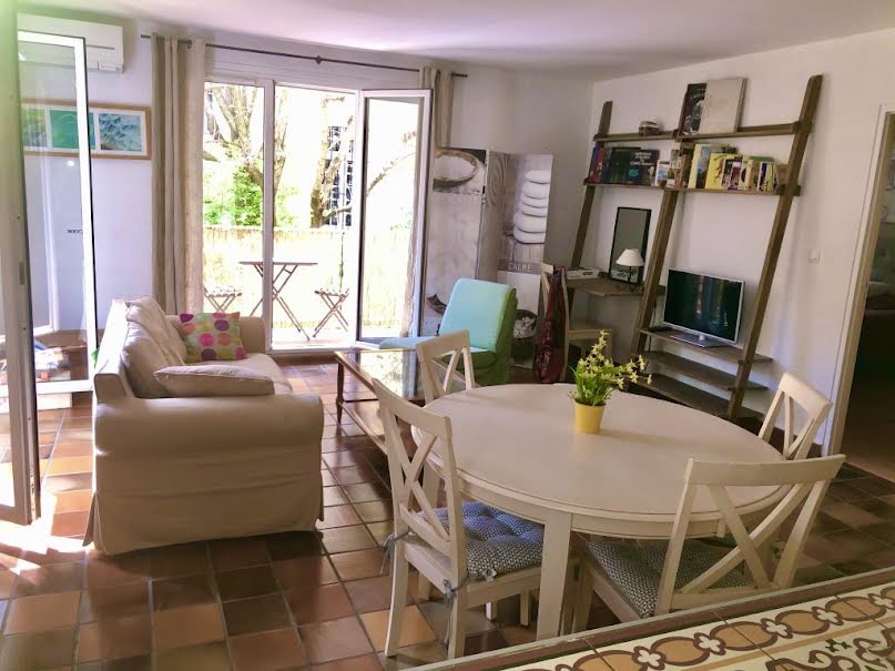 Location meublée appartement 2 pièces 60 m² à Aix-en-Provence (13090), 1 500 €