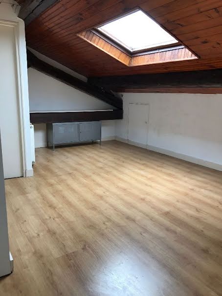 Location  appartement 2 pièces 60 m² à Nanterre (92000), 1 250 €