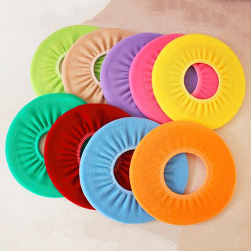 Title 5, O-shaped toilet seat cover with cushion and toi...
