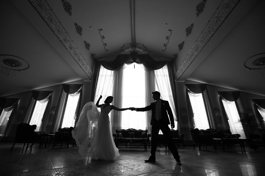 結婚式の写真家Yuriy Koloskov (yukos)。2013 7月29日の写真