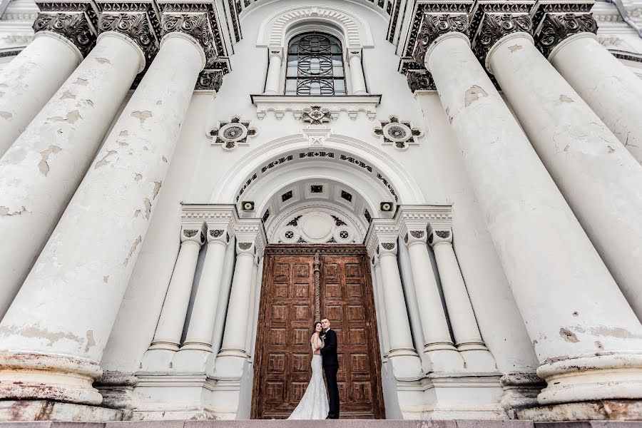 Fotógrafo de casamento Danas Rugin (danas). Foto de 5 de agosto 2019