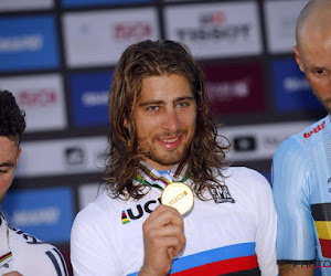 Het seizoen zit erop, maar acrobaat Peter Sagan laat alweer van zich horen!