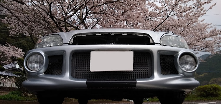 レガシィB4の桜と愛車・ドライブ・桜・生憎の曇り空に関するカスタム事例の投稿画像3枚目
