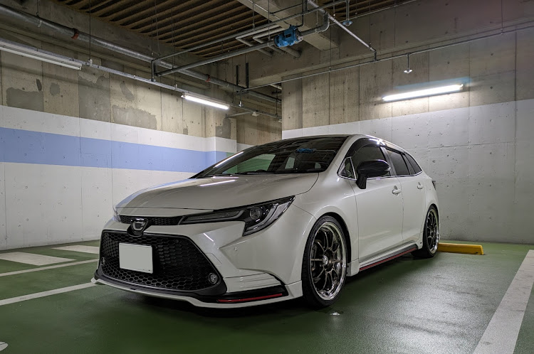カローラツーリングのみんなのセンターキャップが見たい・SSR・TRD・TEIN・晴れろぉぉぉぉぉ！に関するカスタム事例の投稿画像3枚目
