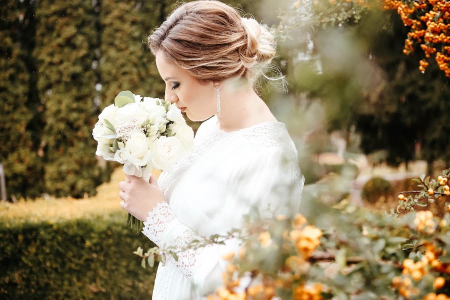 Fotógrafo de casamento Tetyana Veselovska (tatka). Foto de 4 de janeiro 2022