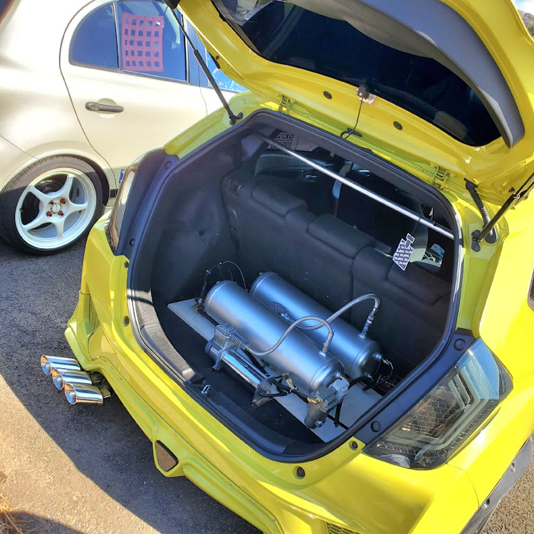 マーチのK13  mismo 1.2・『ホットハッチ』で行こうぜぇ🔥・『ダックテール』で行こうぜぇ🐤・あら～チェックしに来てくれてありがとう😝・2月度交流会に関するカスタム事例の投稿画像6枚目
