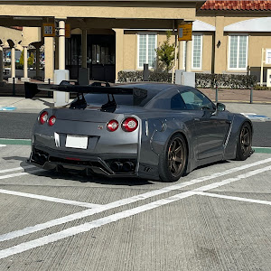 NISSAN GT-R R35