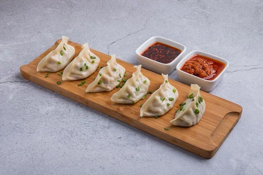 Steamed Paneer & Vegetable Momos