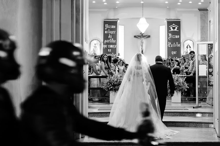 結婚式の写真家Fabiano Araújo (fabianoaraujo)。2017 3月21日の写真