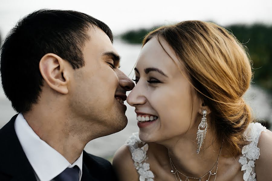 Fotógrafo de casamento Olga Popova (popovaolga). Foto de 12 de dezembro 2018