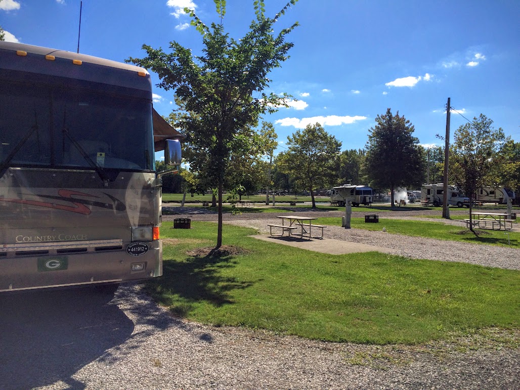 Looking out towards the fishing ponds. The Coach got a bath this day too! I love Blue Beacon Truck Washes. they are the cheapest and they seem to do the best job. It was $50 to do the Coach and the truck, and they sprayed off our bikes for us too!