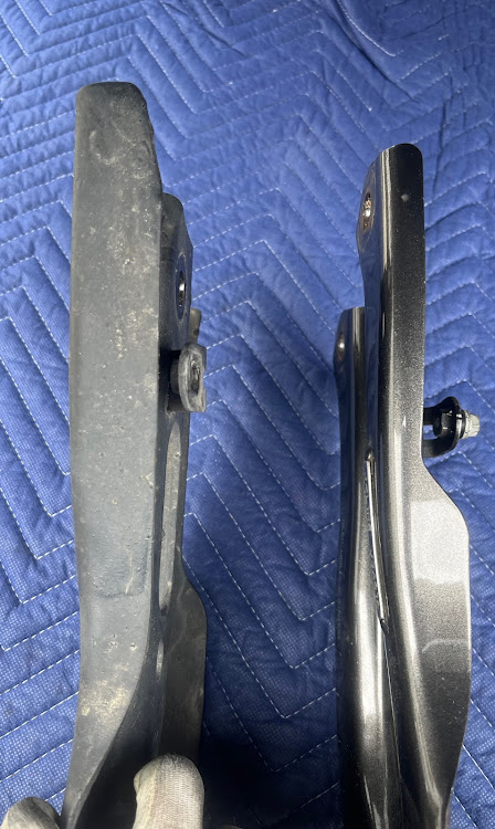 ヴェルファイアのヴェルファイア・エアサス・DIY・アルファード・車高調整に関するカスタム事例の投稿画像2枚目