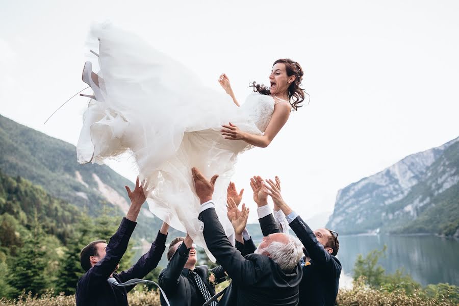 Wedding photographer Roberto Frignani (gli-imbucati). Photo of 10 December 2020