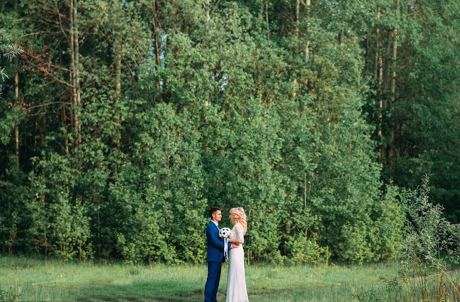 Wedding photographer Sergey Dubkov (fotodsn). Photo of 18 June 2017