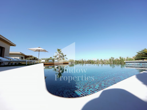 Maison avec piscine 2