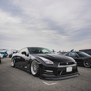 NISSAN GT-R R35