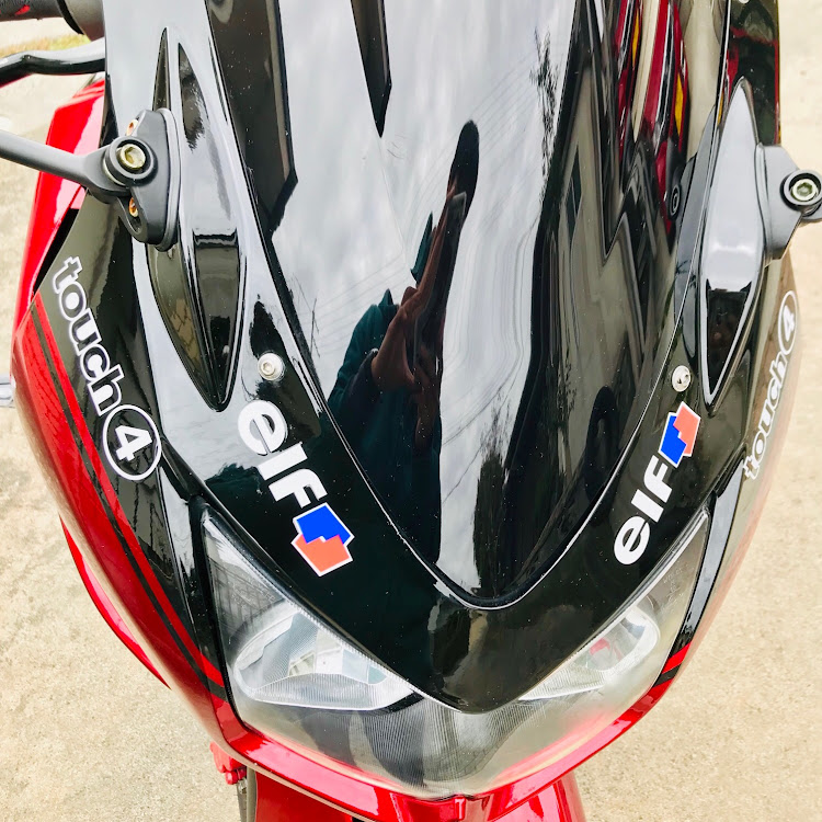 マトゥエさんが投稿したNinja250R・今年最後の洗車・2018ベストショット・倒立に関するカスタム事例の投稿画像2枚目
