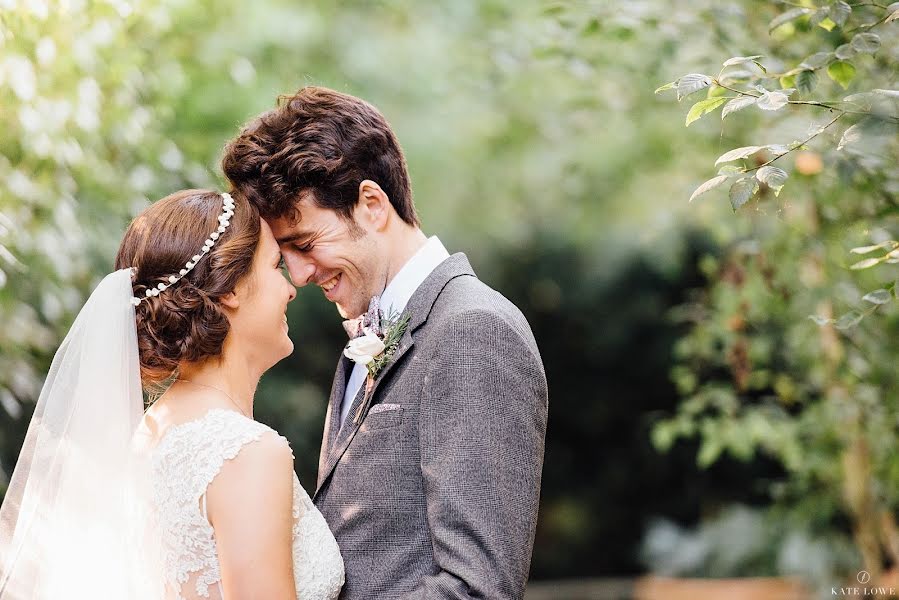 Fotografo di matrimoni Kate Lowe (katelowephoto). Foto del 2 luglio 2019