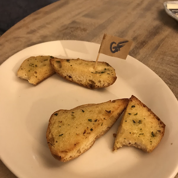 Garlic bread gluten free (can have cheese added)