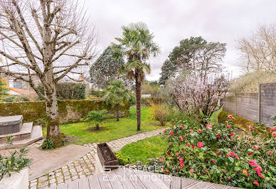 Maison avec terrasse 1